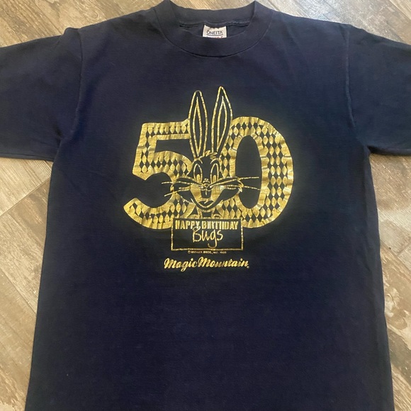ONEITA POWER-T BUGS BUNNY MAGIC MOUNTAIN T SHIRT - Picture 3 of 3